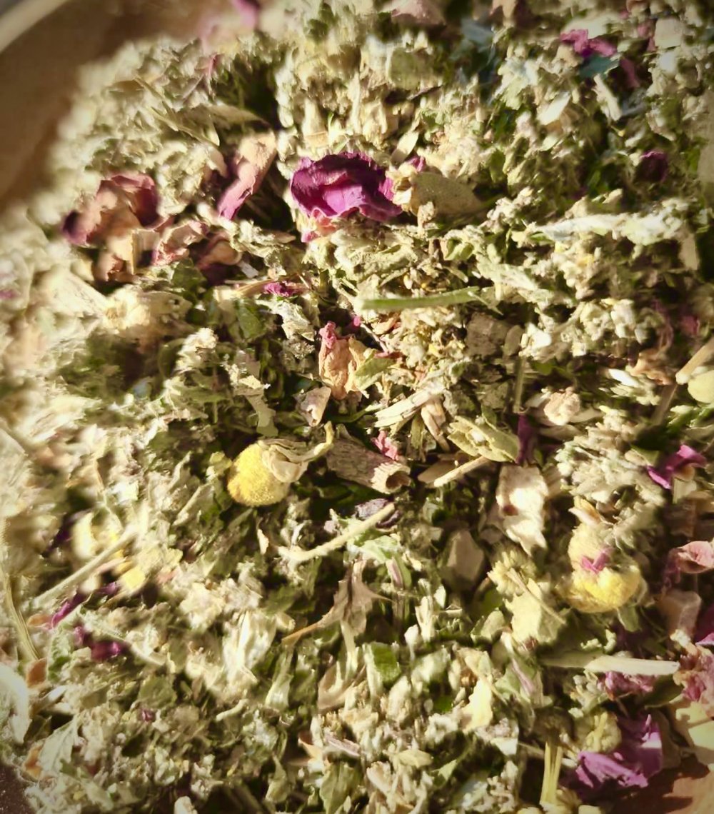 Moon Tea Menstrual mOOn Tea – Rainbow Bliss Botanicals